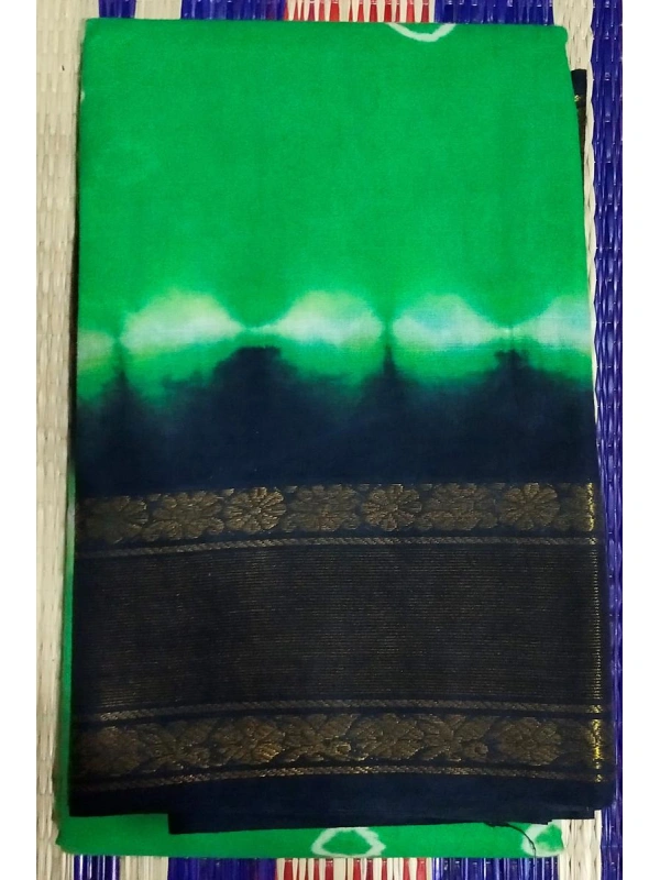 A bright, cheerful parrot green body with a contrasting midnight black border and pallu-SCS00261